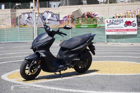 Kymco Super 8 50cc scooter for AM moped licence lessons